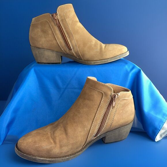 Maurices Brown Ankle Boots Size 8M EUC - Picture 1 of 8